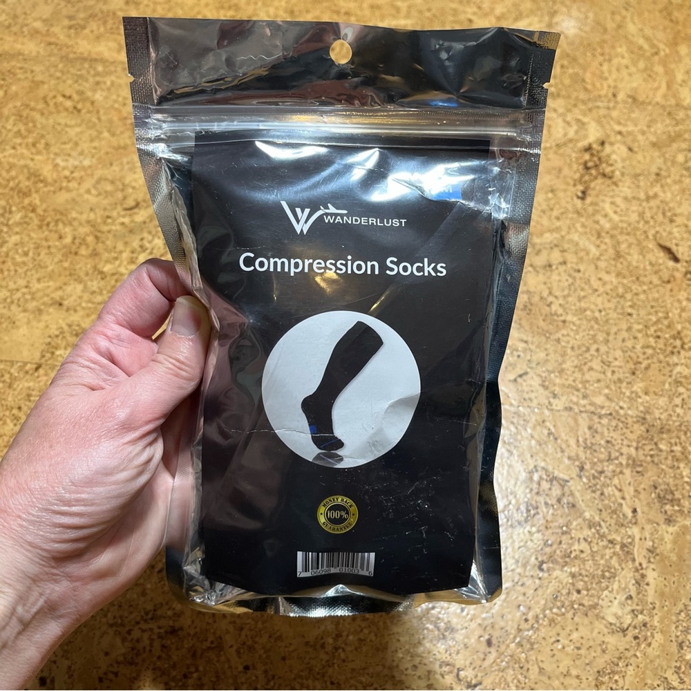 Wanderlust Unisex Everyday Use Compression Socks In Black New Sealed Bag Sz M